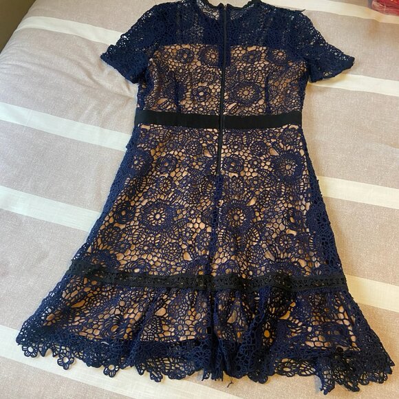 EUC Aqua Navy Crochet Lace Mini Dress | Stunning Detail, Perfect for Events Sz M - Picture 6 of 6